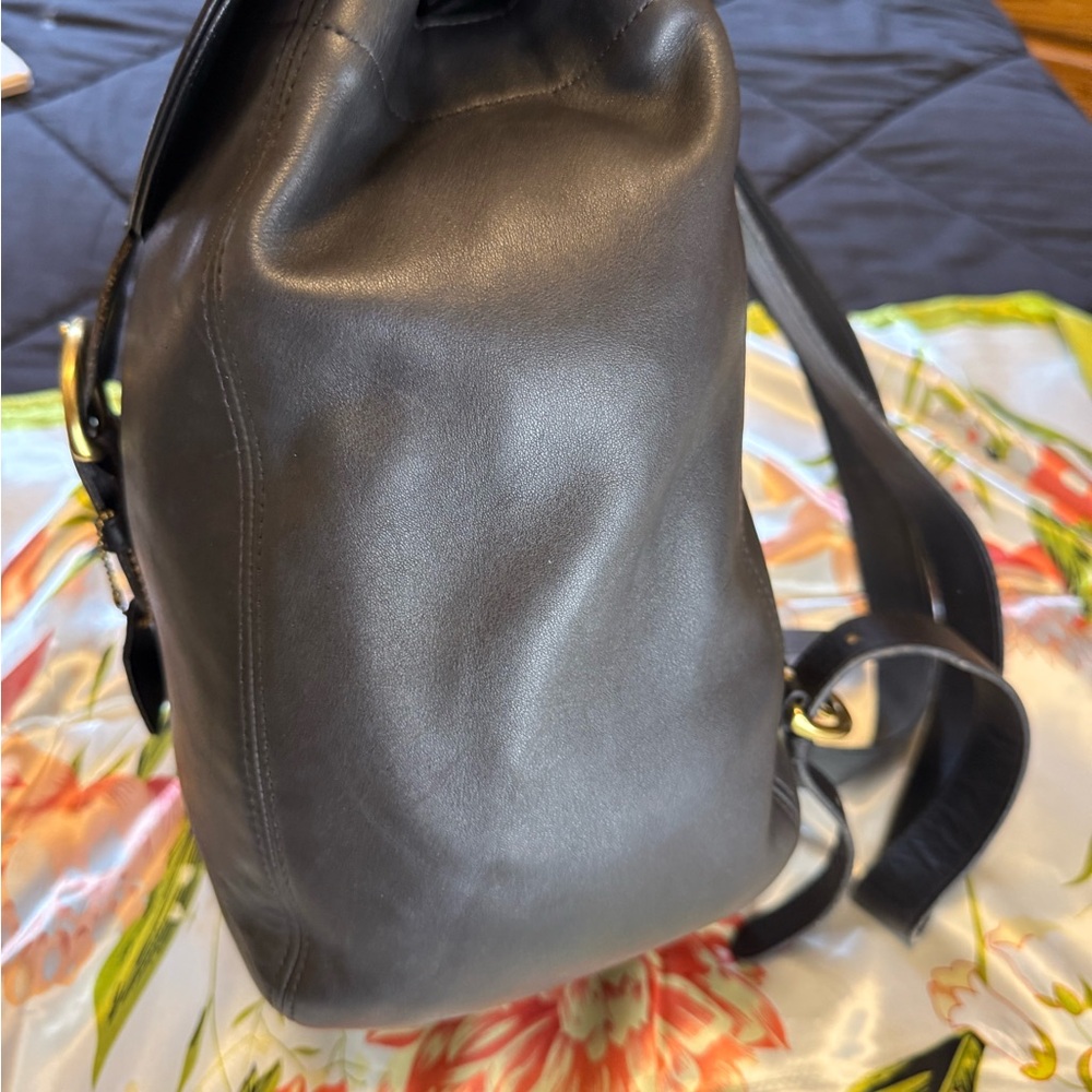 Coach Back Sac Backpack Vintage| Black Leather | Style E6H-4134 - Picture 6 of 15